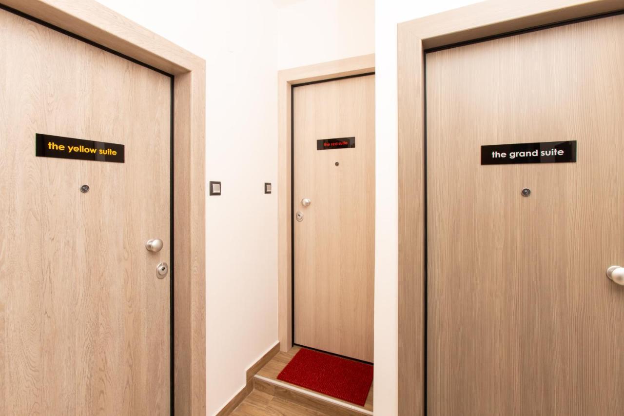 Downtown Luxury Boutique Suites : The Red Suite Thessaloníki Luaran gambar