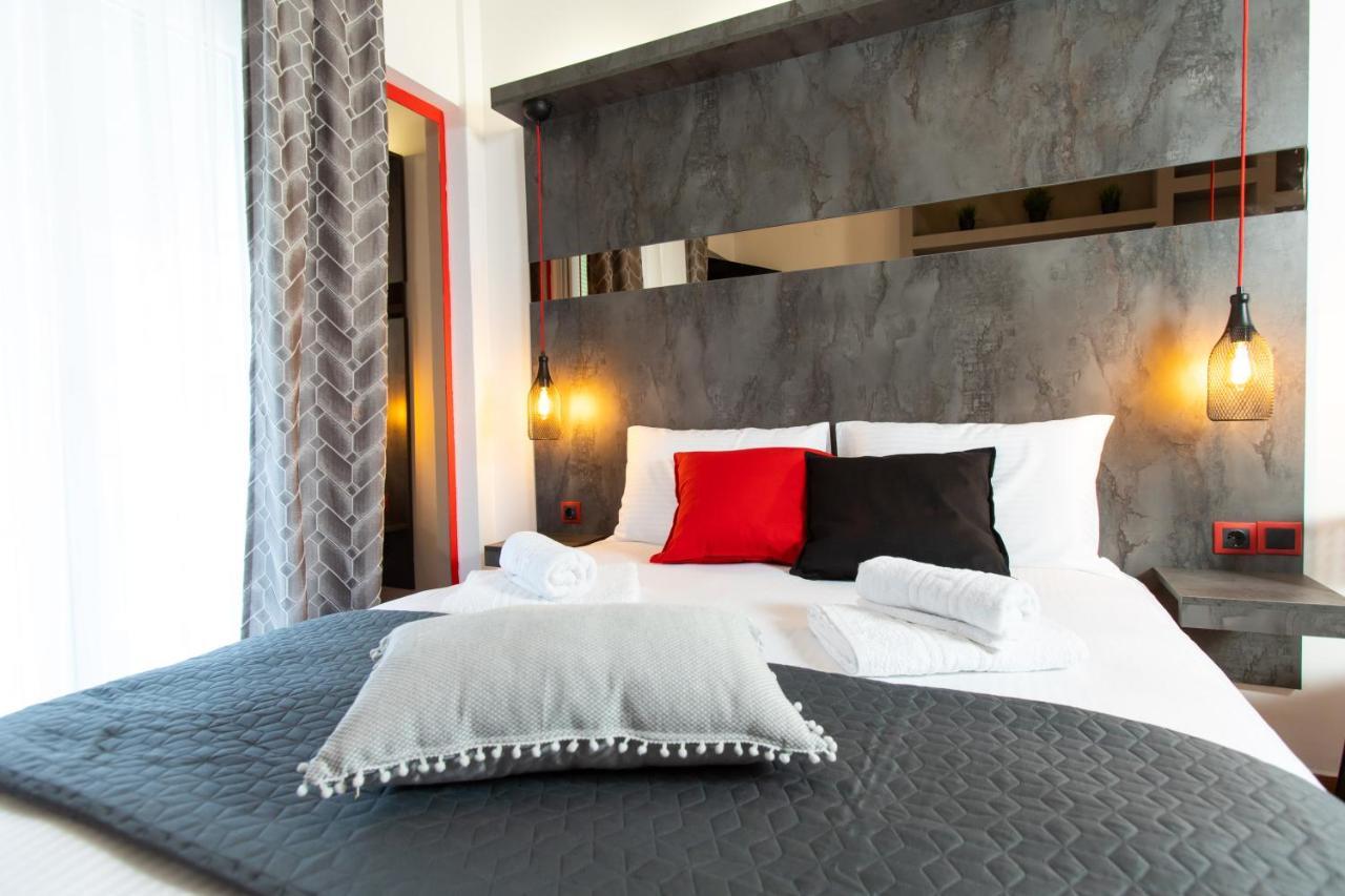 Downtown Luxury Boutique Suites : The Red Suite Thessaloníki Luaran gambar