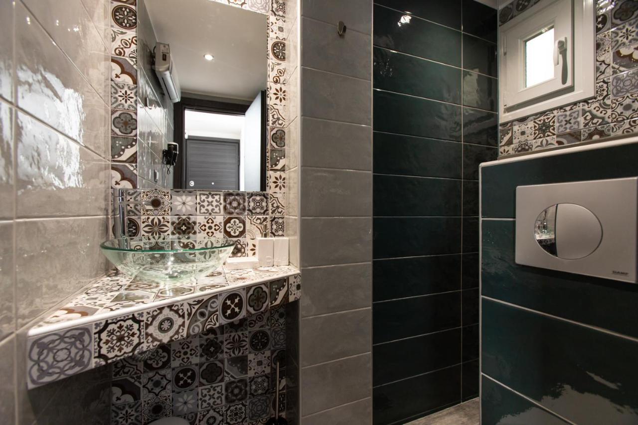Downtown Luxury Boutique Suites : The Red Suite Thessaloníki Luaran gambar